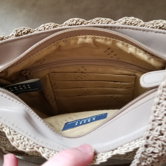 Vintage Boho Crazy Horse Liz Claiborne Tan Macrame Shoulder Purse. - Picture 9 of 11